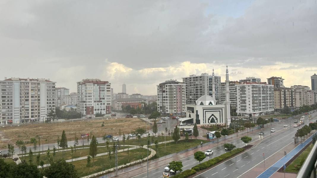 Konya’nın merkezine beklenen yağış düştü 20